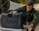 La central eléctrica portátil Bluetti Apex 300 tiene una potencia máxima de 3.840 W (Fuente de la imagen: Bluetti)