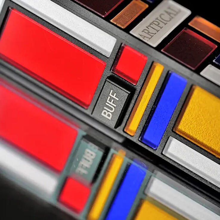 La ganancia de los auriculares puede ajustarse entre tres configuraciones pulsando el botón Buff.