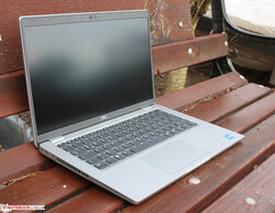 Dell Latitude 5420 (D2G5W), cortesía de Cyberport