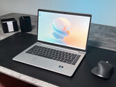 Análisis del portátil HP EliteBook 645 G9: Un portátil de oficina compacto y robusto con un potencial (desaprovechado)
