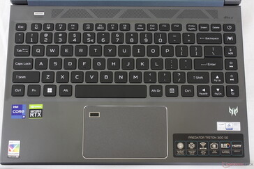 El teclado no tiene nada de especial, ya que la respuesta de las teclas es similar a la de un Ultrabook de gama media