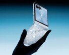 Al parecer, Motorola está trabajando en un teléfono plegable con cristales de Swarovski (Fuente de la imagen: Ytechb)