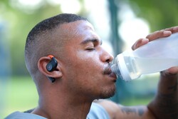 La clasificación IP54 contra salpicaduras y sudor significa que pueden utilizarse como auriculares de entrenamiento (Fuente de la imagen: Beyerdynamic)