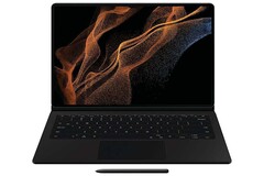 La Galaxy Tab S8 Ultra con su funda Book Cover Keyboard y su S Pen. (Fuente de la imagen: @TechInsiderBlog)