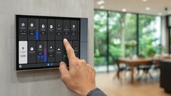Los paneles de control de las casas inteligentes permiten ahora el uso de múltiples cuadros de mando.