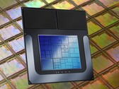 Las CPU Intel Lunar Lake utilizan el nodo N3B de TSMC. (Fuente de la imagen: Laura Ockel en Unsplash, Intel, editado)
