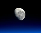 Una imagen en la que se ve la Luna.