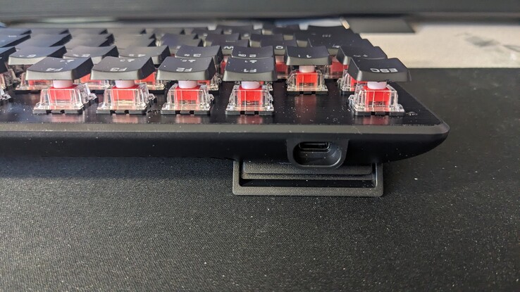 Teclado Turtle Beach Vulcan II TKL puerto USB-C