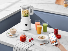 La Xiaomi Smart Blender tiene una pantalla OLED integrada. (Fuente de la imagen: Xiaomi)