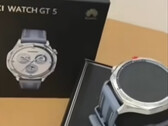 El Watch GT 5 ya ha sido unboxeado en China. (Fuente de la imagen: Bilibili)