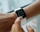 Apple entregará el Watch Series 7 este mes, dejando de lado los problemas de producción. (Fuente de la imagen: Luke Chesser)
