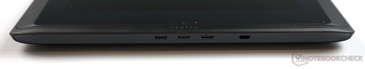 Parte superior: 3 x USB tipo C (el 2º es el puerto para usar el Wacom como monitor o como tablero de dibujo dedicado), ranura de bloqueo Kensington