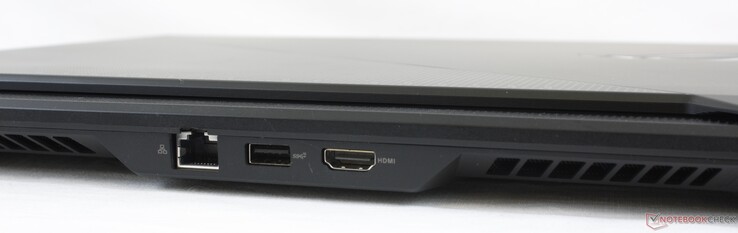 Trasera: Gigabit RJ-45, USB-A 3.2, HDMI 2.0b
