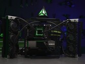 La GeForce RTX 4090 es una de las tarjetas gráficas más grandes jamás fabricadas por Nvidia (imagen vía Nvidia)