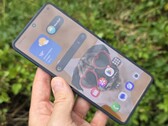 Reseña del Samsung Galaxy Z Flip7. (Fuente de la imagen: Marcus Herbrich)