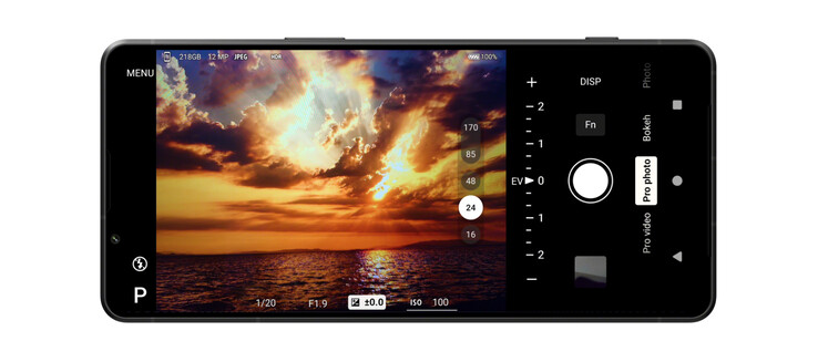La interfaz de usuario de la cámara de Sony parece no haber cambiado con respecto a la disponible con el Xperia 1 VI. (Fuente de la imagen: Sony)