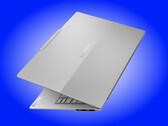 El ThinkBook 14x es más ligero que la mayoría de los ordenadores portátiles, con un peso oficial de 990 g y una batería de 54,7 Wh.