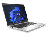Análisis del HP EliteBook 835 G9: Potente portátil de negocios con pantalla brillante y gran teclado