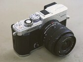 El diseño de la OM Pen se inspira en la Olympus Pen de 1959.