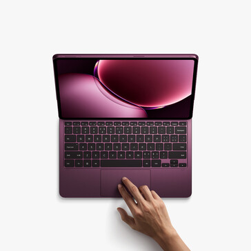 El Pad 9 Pro Max con teclado accesorio