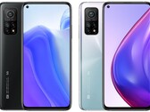 El Xiaomi Mi 10T Pro (derecha) también viene en una atractiva opción Aurora Blue para el modelo de 256 GB. (Fuente de la imagen: Xiaomi - editado)