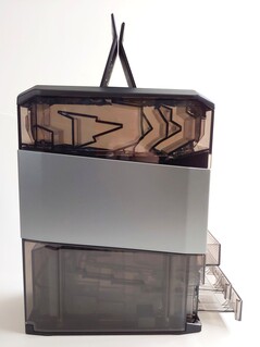 Lateral. (Fuente de la imagen: Notebookcheck)