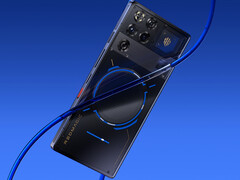 RedMagic 11 Pro combina refrigeración activa y líquida. En la imagen: una foto promocional del teléfono para juegos. (Fuente de la imagen: Nubia)