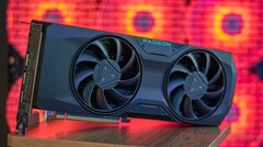 Ha aparecido en Internet nueva información sobre las GPU RDNA 5 de próxima generación de AMD (en la imagen: Radeon RX 7900 XTX; fuente de la imagen: Notebookcheck)