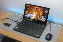 Lenovo ThinkPad P16s G2 AMD review, muestra de prueba proporcionada por
