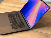 La actual generación de MacBook Pro cuenta con mini pantallas LED y un diseño bastante voluminoso para los estándares de Apple.