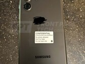 Una foto en vivo filtrada del Samsung Galaxy S22 Ultra. (Imagen: FrontPageTech)