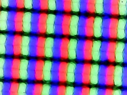 Disposición de subpíxeles RGB en el MSI GT76 9SG.