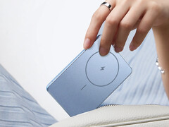El Super Slim Magnetic Power Bank 5000 de Xiaomi pesa sólo 122 g. (Fuente de la imagen: Xiaomi)