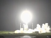 Imagen del cohete Falcon 9 en el lanzamiento (Fuente de la imagen: NASA; recortada)