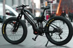 La Nireeka Mega eMTB tiene un motor Bafang de 1500W. (Fuente de la imagen: Indiegogo)