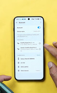Pantalla de ajustes de Bluetooth del OnePlus 15R en la que se muestran dos pares de OnePlus Buds conectados simultáneamente, lo que ilustra la nueva función de audio dual.