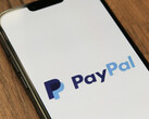 Los usuarios de PayPal (logotipo en la imagen) ya pueden realizar pagos instantáneos a través de ChatGPT (Fuente de la imagen: Marques Thomas - Unsplash)