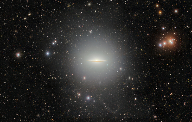 Una nueva imagen que muestra el Sombrero Galaxy y una corriente estelar.