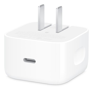 El nuevo adaptador dinámico Apple 40W puede cargar el iPhone 17 y el iPhone 17 Pro (Max) hasta el 50% de batería en sólo 20 minutos. (Fuente de la imagen: Apple)