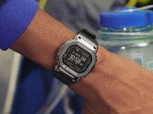 El nuevo GM-H5600 lleva el seguimiento de la frecuencia cardiaca y la carga solar a un G-Shock de metal. En la imagen: GM-H5600-1.