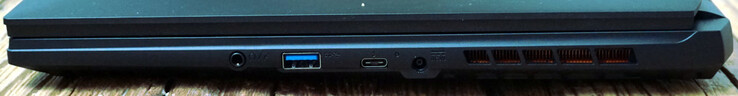 Derecha: auriculares, USB-A (5 Gbit/s), Thunderbolt 4, alimentación