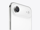 Primer plano del módulo de la cámara trasera del iPhone Air Apple en acabado blanco (Fuente de la imagen: Apple)