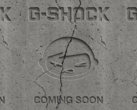 El clip teaser (en la imagen) muestra cemento agrietado con los logotipos de ambas marcas tallados en la superficie, seguido de las palabras "Próximamente" (Fuente de la imagen: G-Shock UK)