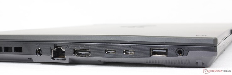Izquierda: adaptador de CA, RJ-45, HDMI 2.0b, 1x USB-C con Thunderbolt 4 + DisplayPort 1.4, 1x USB-C con DisplayPort 1.4, USB-A 3.2 Gen. 1