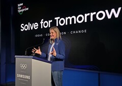 La Presidenta del COI, Kirsty Coventry, pronuncia un discurso en la Ceremonia de Nombramiento de Embajadores Mundiales de Samsung Solve for Tomorrow