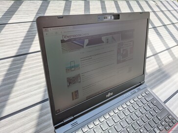Fujitsu LifeBook U7311 - Uso en exteriores