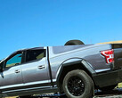 Cybertruck juega a disfrazarse de ICE F-150 (imagen: Greggertruck)