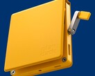 La funda Playdate ya está disponible en el mismo color que el dispositivo portátil. (Fuente de la imagen: Playdate)