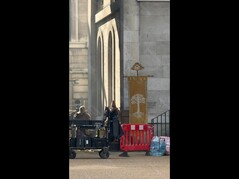 El estandarte con el Erdtree es un fuerte indicio de que se trata de Leyndell.