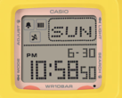 El Casio Baby-G BGD-10KPM-7 cuenta con una esfera digital casi cuadrada con una buena cantidad de información.